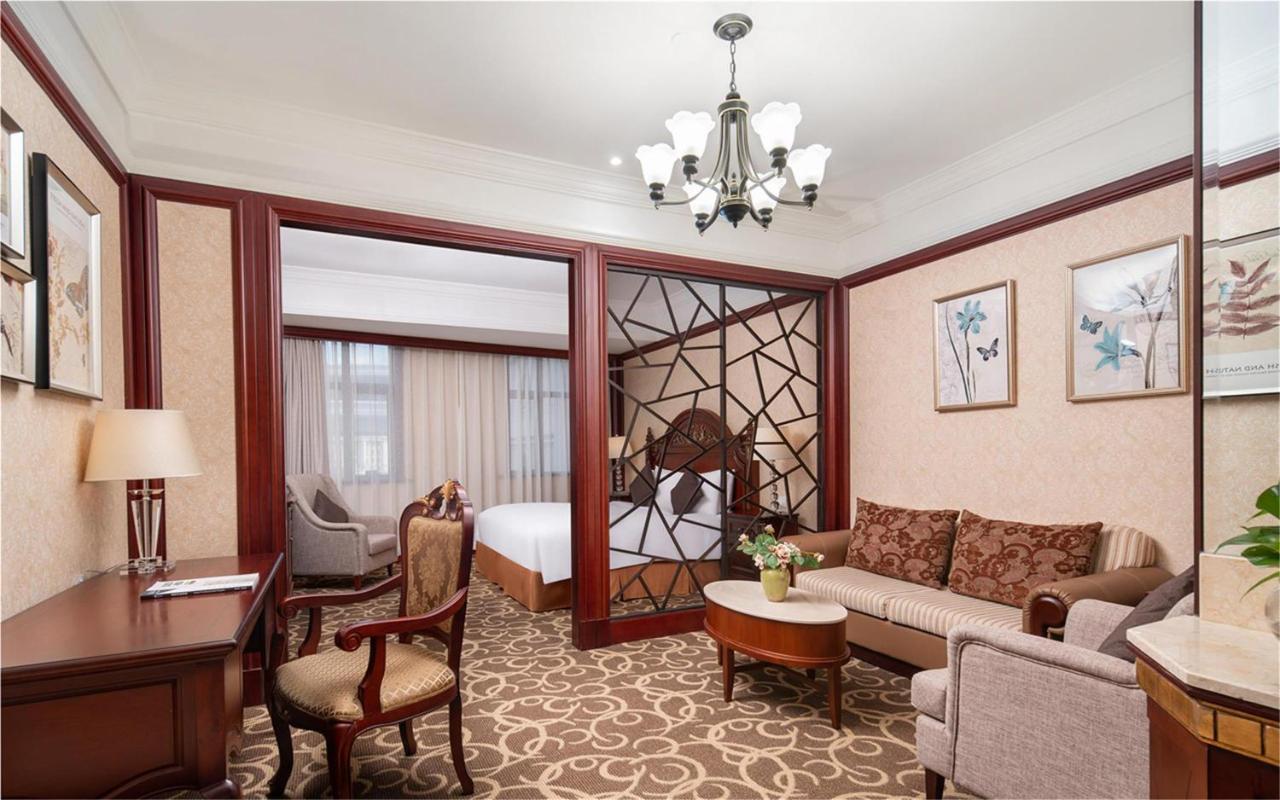 วินด์แฮม เซี่ยงไฮ้ หงเฉียว Hotel ภายนอก รูปภาพ