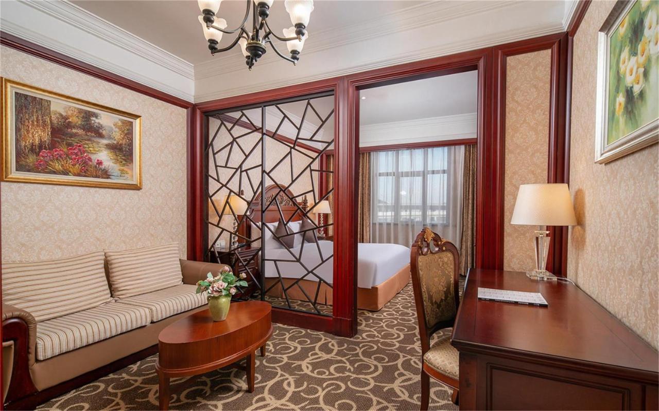 วินด์แฮม เซี่ยงไฮ้ หงเฉียว Hotel ภายนอก รูปภาพ
