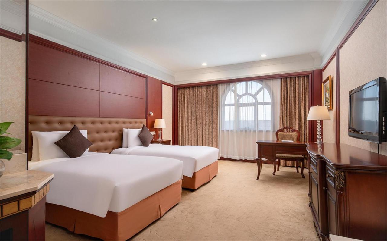 วินด์แฮม เซี่ยงไฮ้ หงเฉียว Hotel ภายนอก รูปภาพ