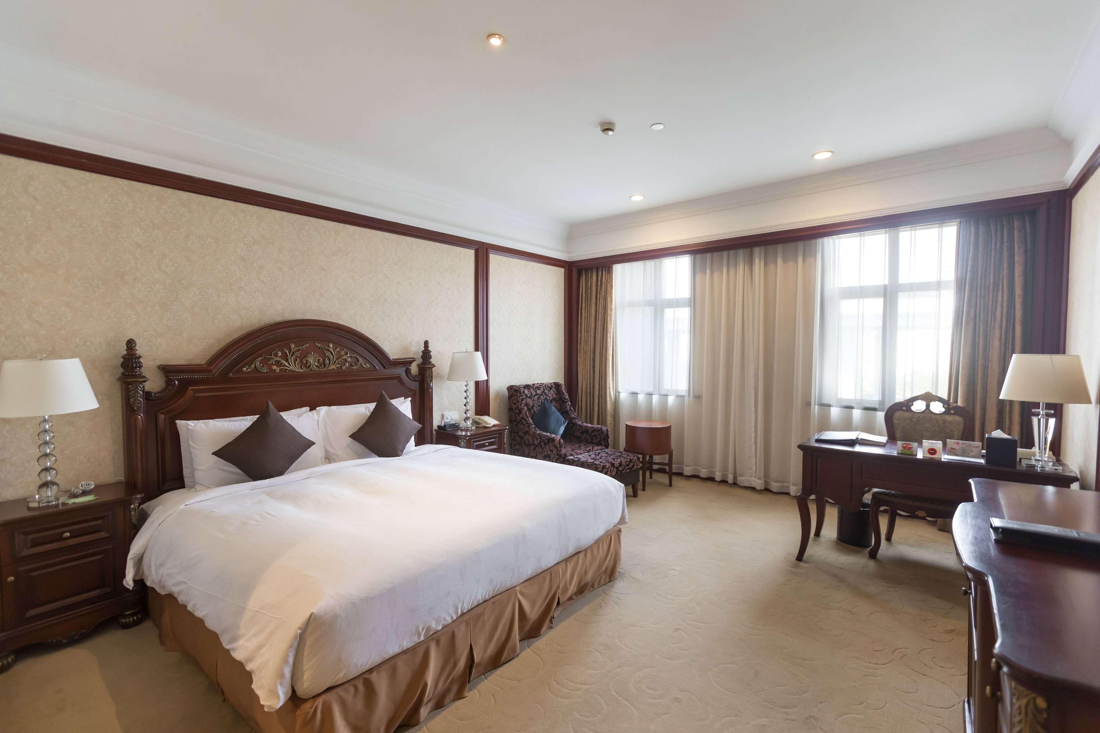 วินด์แฮม เซี่ยงไฮ้ หงเฉียว Hotel ภายนอก รูปภาพ