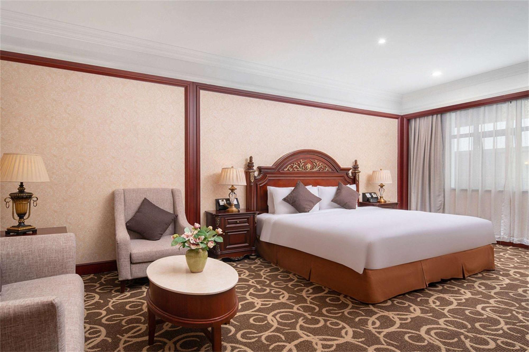 วินด์แฮม เซี่ยงไฮ้ หงเฉียว Hotel ภายนอก รูปภาพ