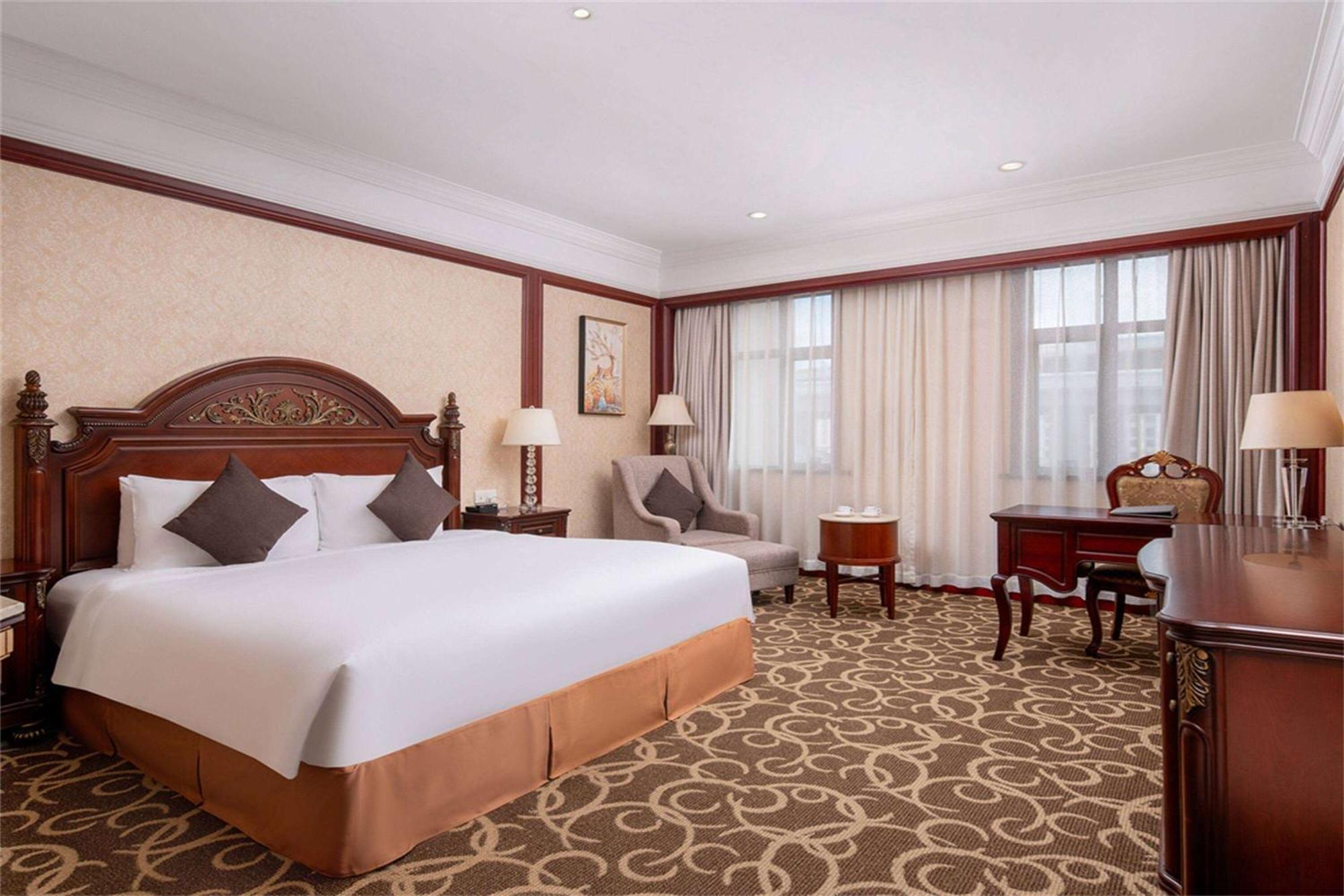 วินด์แฮม เซี่ยงไฮ้ หงเฉียว Hotel ภายนอก รูปภาพ